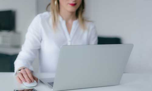 Employee at a Hosting Services Company and Writer Dream Match woman laptop - Employee at a Hosting Services Company and Writer - Dream Match